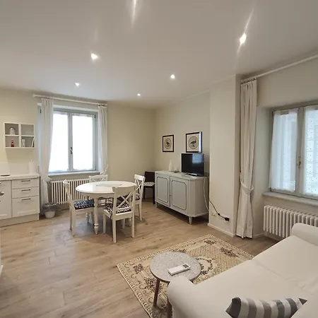 Antica Apartment Stresa