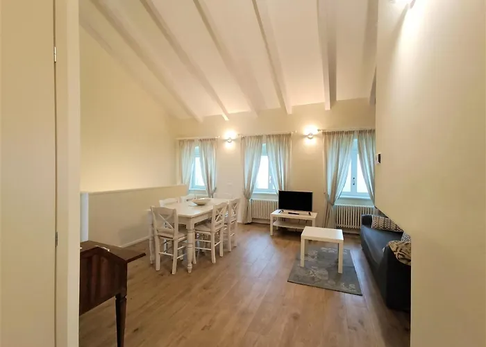 Antica Apartament Stresa